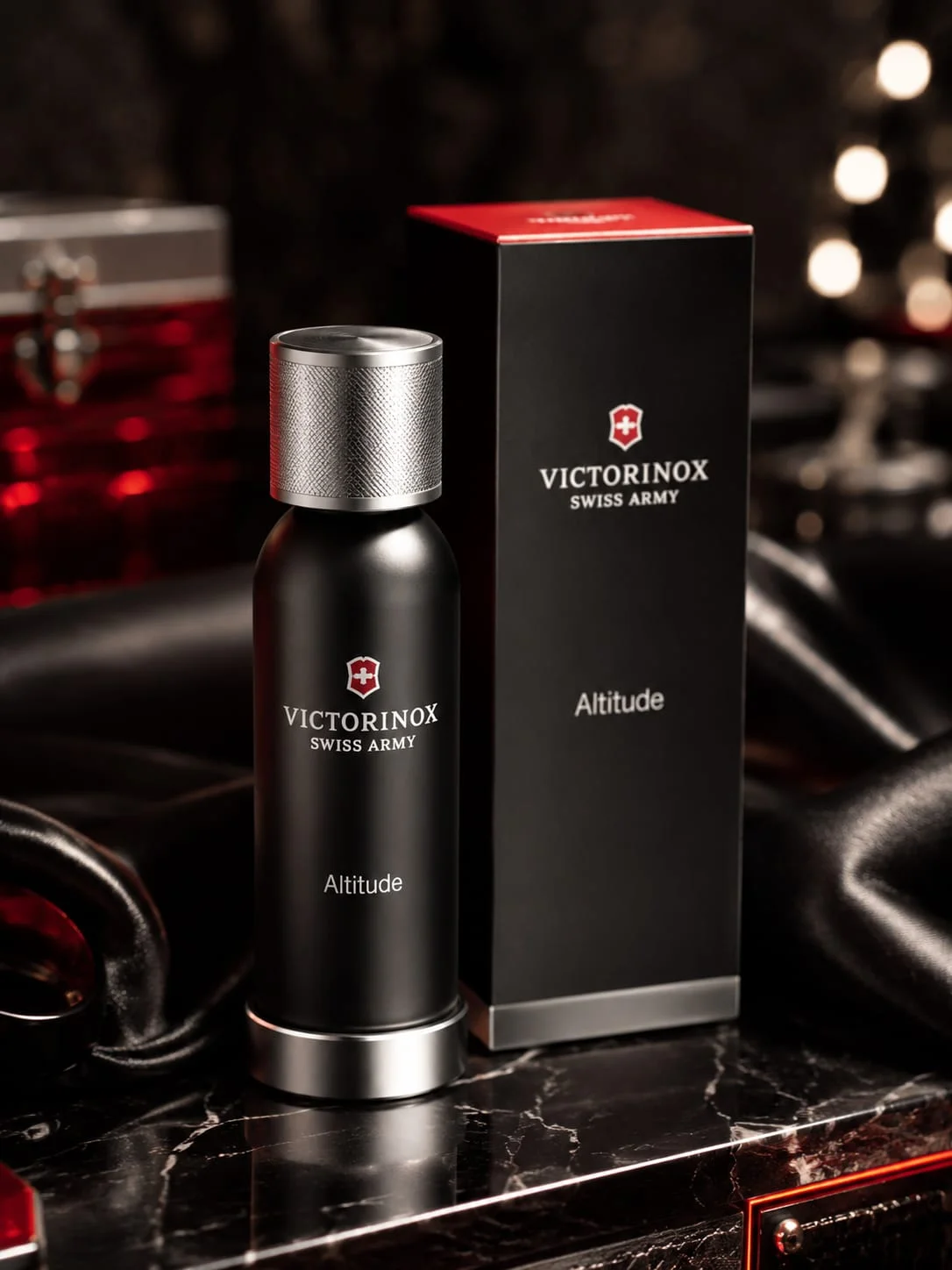 VICTORINOX ALTITUDE SWISS ARMY